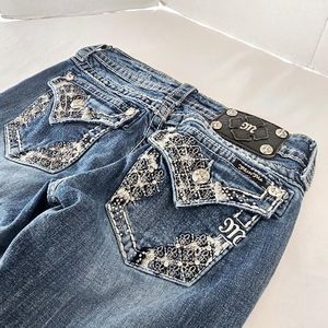 Miss Me JP5810P Distressed Embellished Denim Capri Jeans Women's Size 27